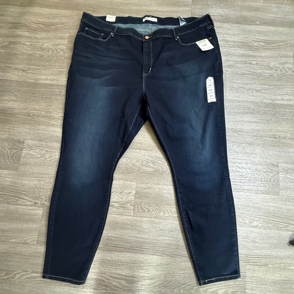 Signature Levi Strauss Gold Label Mid-Rise Skinny Jeans Indigo Blue 28M W39 L30